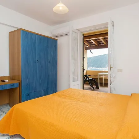 بيت للعطل L'eros Blu Di Giulia *