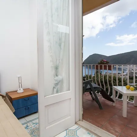 L'eros Blu Di Giulia * كانّيتو