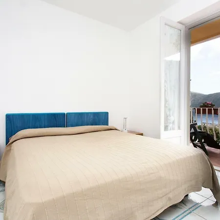 Holiday home L'eros Blu Di Giulia *